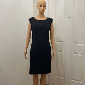The Limited Little Black Dress Size 4 Scoop Neck Capped Sleeve Midi